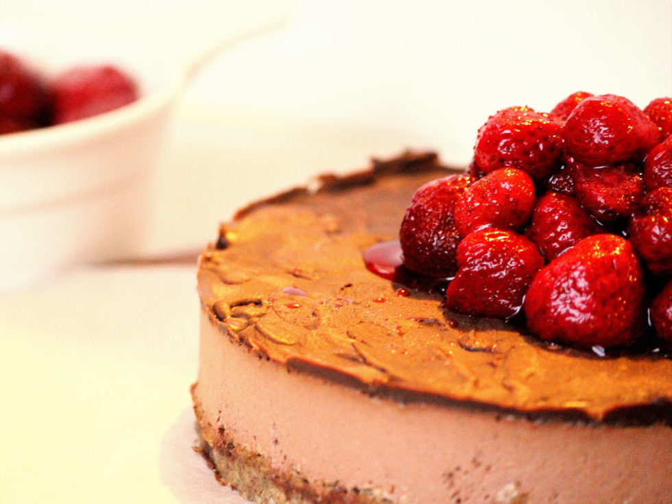 Paleo Double Choc Raw Cheesecake - The Healthy Patch