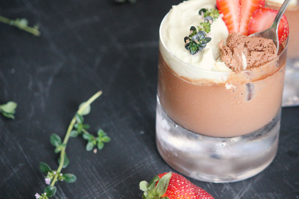 paleo-chocolate-mousse-with-lemon-thyme-cream-2