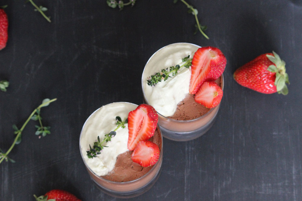 paleo-chocolate-mousse-with-lemon-thyme-cream-5